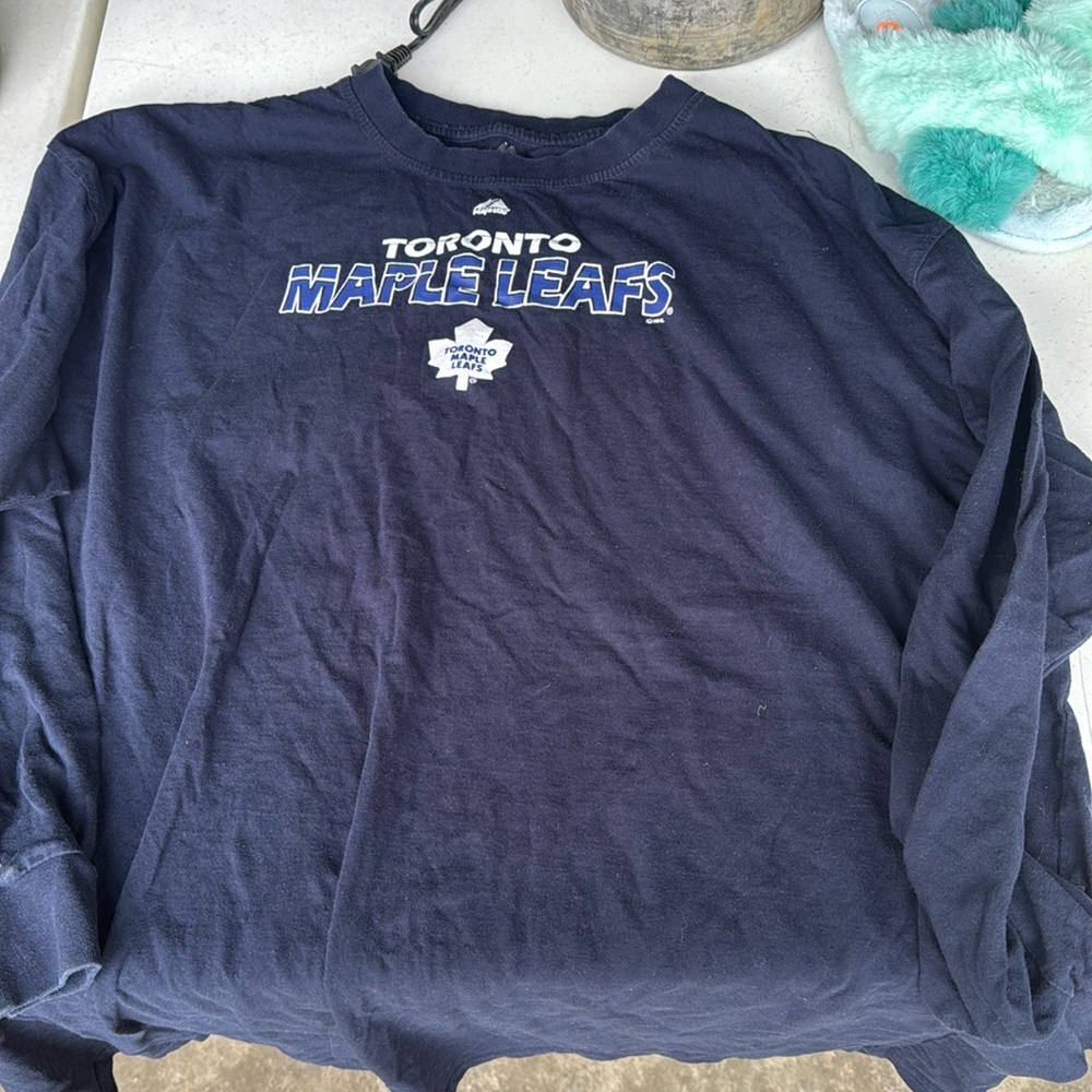 toronto maple leafs shirt